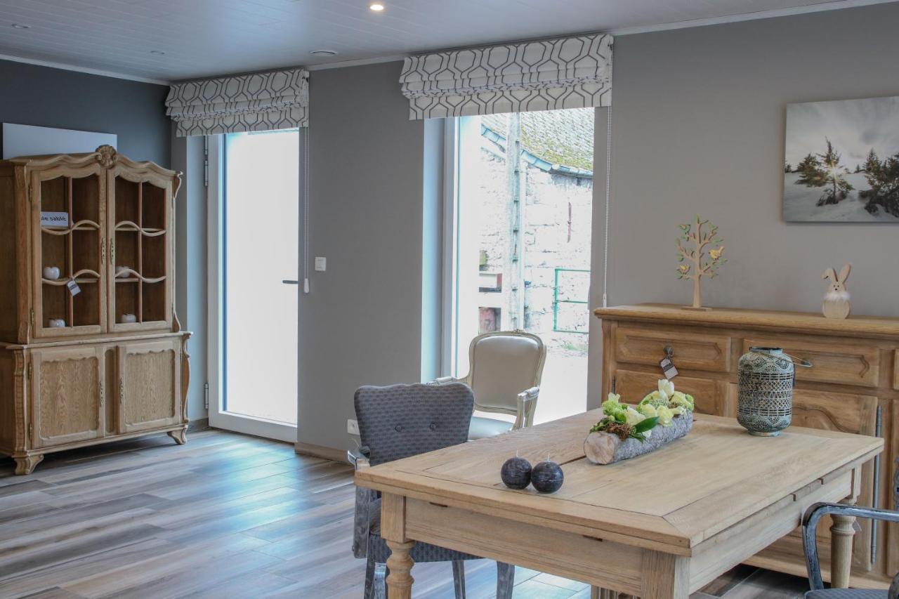 La Petite Maison Dans La Cour Stave Exteriör bild